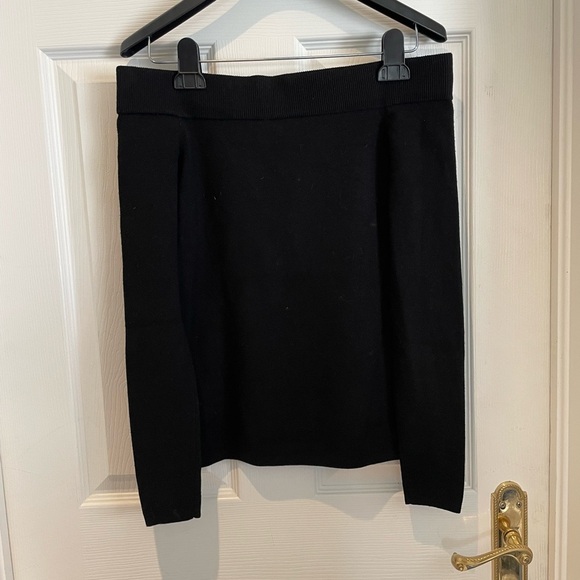 CLUB MONACO off the shoulder long sleeve - Picture 3 of 4